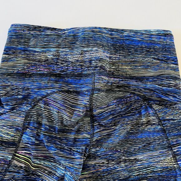 LULULEMON ATHLETICA Interconnect Blue Multi F & F HR Crop 19" Leggings - US 8 - Picture 4 of 8